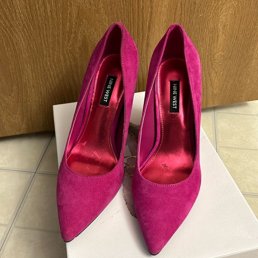 Nine West pumps like new